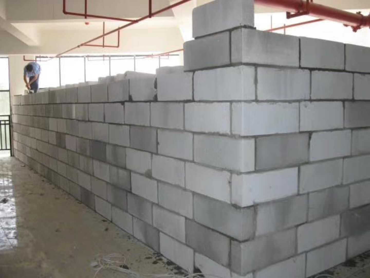 金沙蒸压加气混凝土砌块承重墙静力和抗震性能的研究